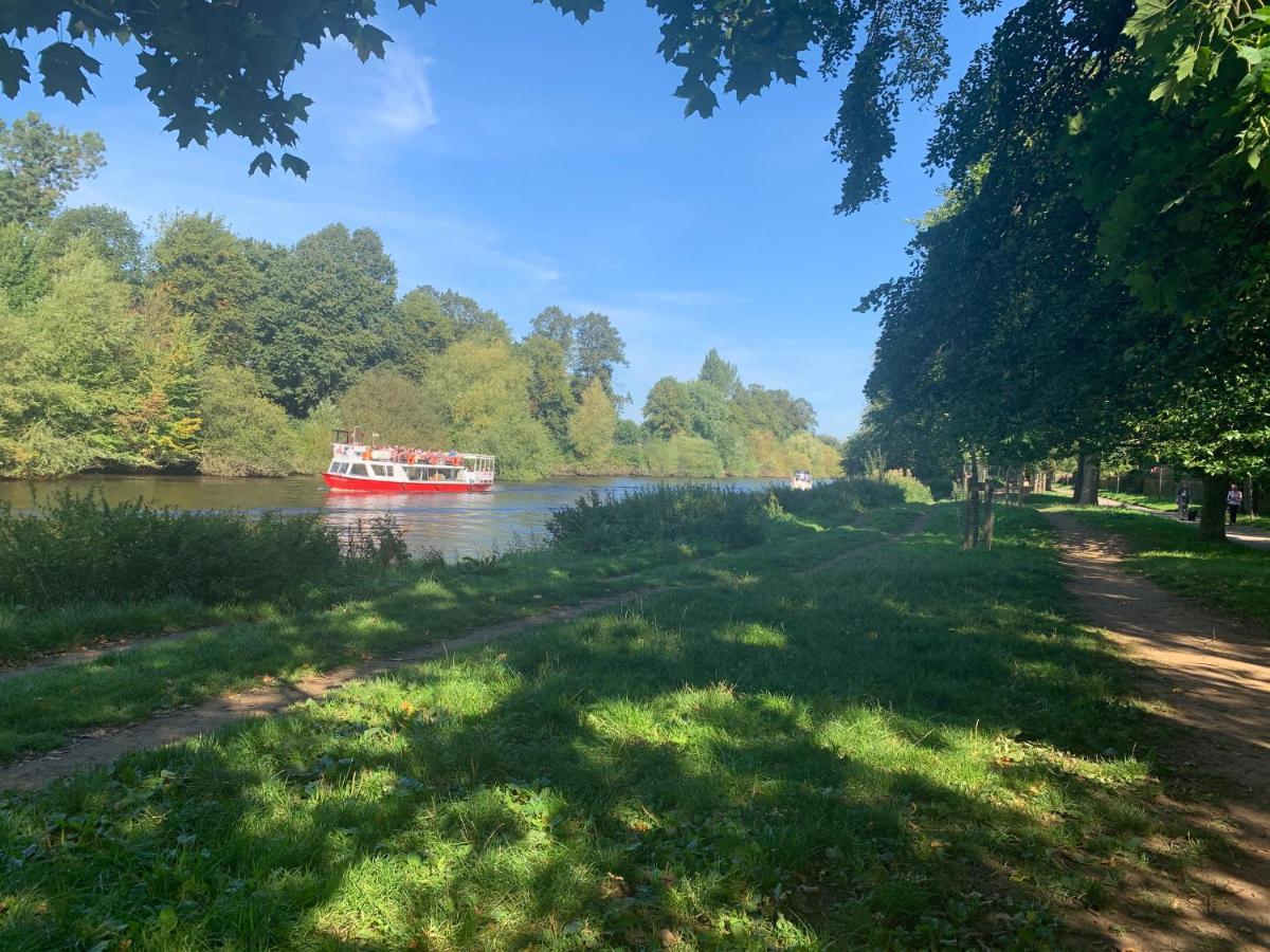 Riverside - Quaint Victorian By The River * York