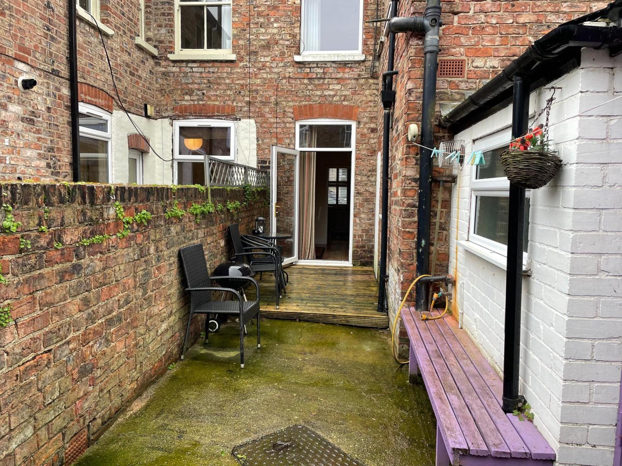 Lodge Riverside - Quaint Victorian By The River